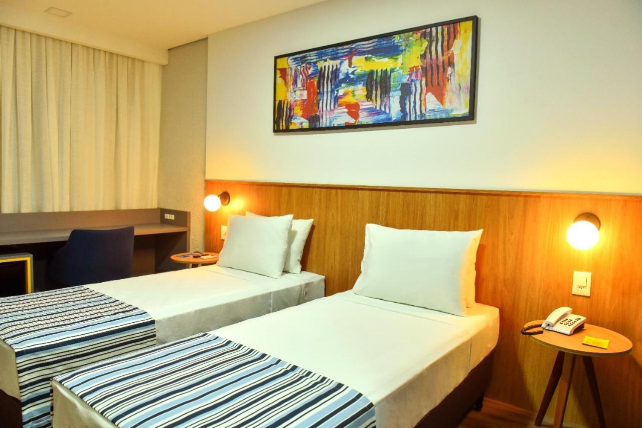 Days Inn By Wyndham Cascavel 카스카벨 외부 사진